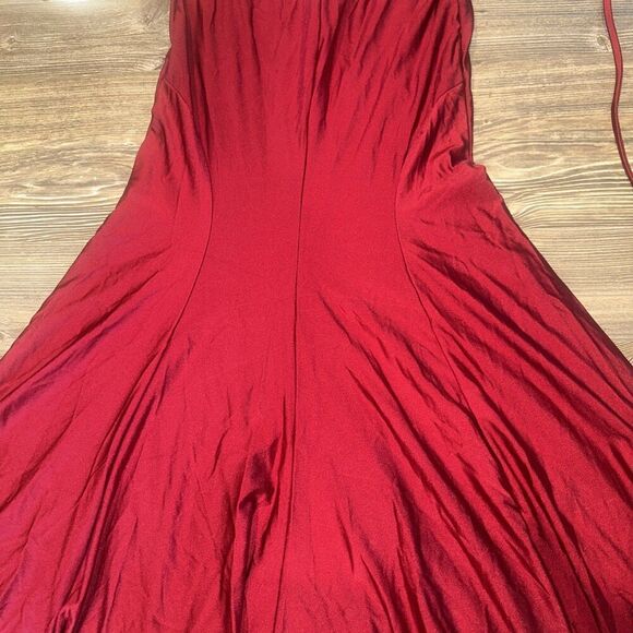 La Femme Red Strappy High Neck Slit Formal Gown Size 00. NWOT. D - Picture 11 of 13